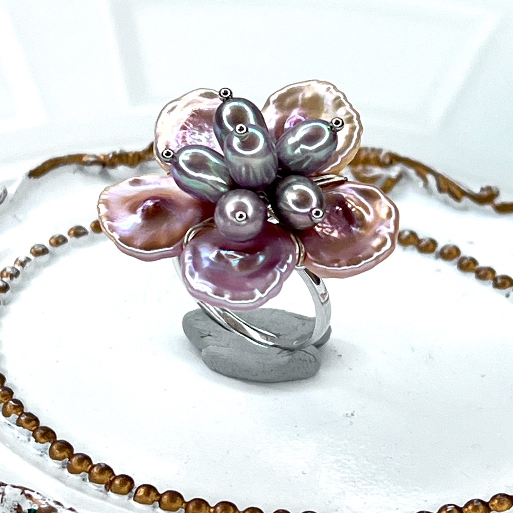 Handmade S925 SS Freshwater Pink Keshi Flower 🌺 Adjustable Ring Gold Plated